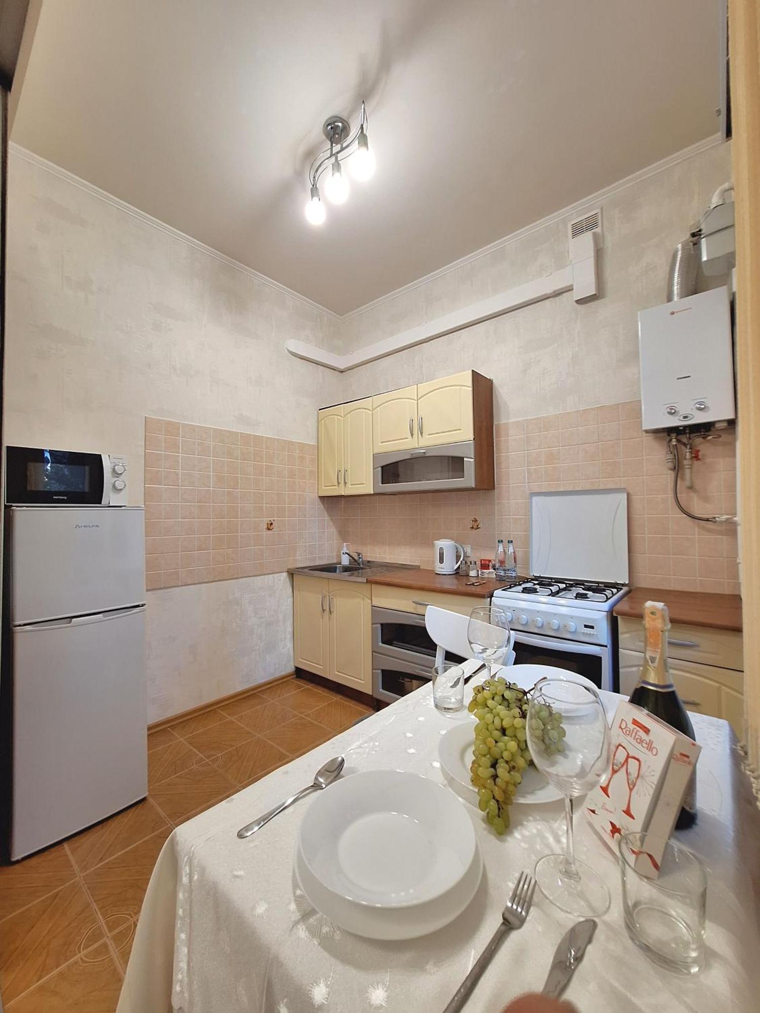 Однокімна Квартира Біля Каштанової Алеї У Центрі Полтави Мережа Alexapartments Документи Для Відряджень Безконтатне Заселення 24-7 Poltava Dış mekan fotoğraf